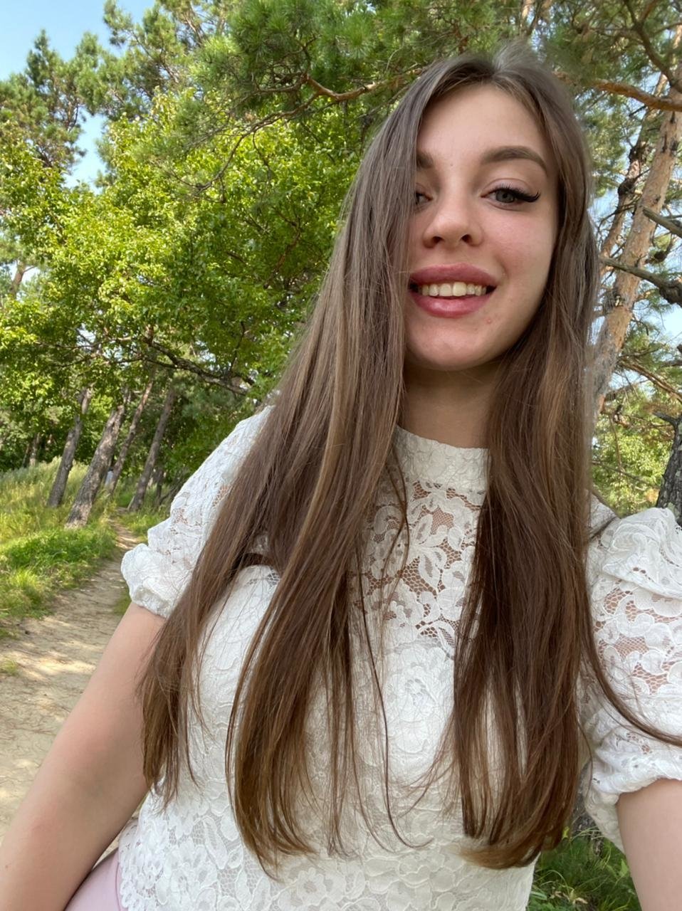 ניקול -אישה רוסייה בת 19 –  בנתניה עד אשדוד